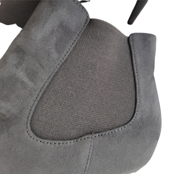 14th & Union Pull-On Suede Ankle Bootie - Picture 4 of 9